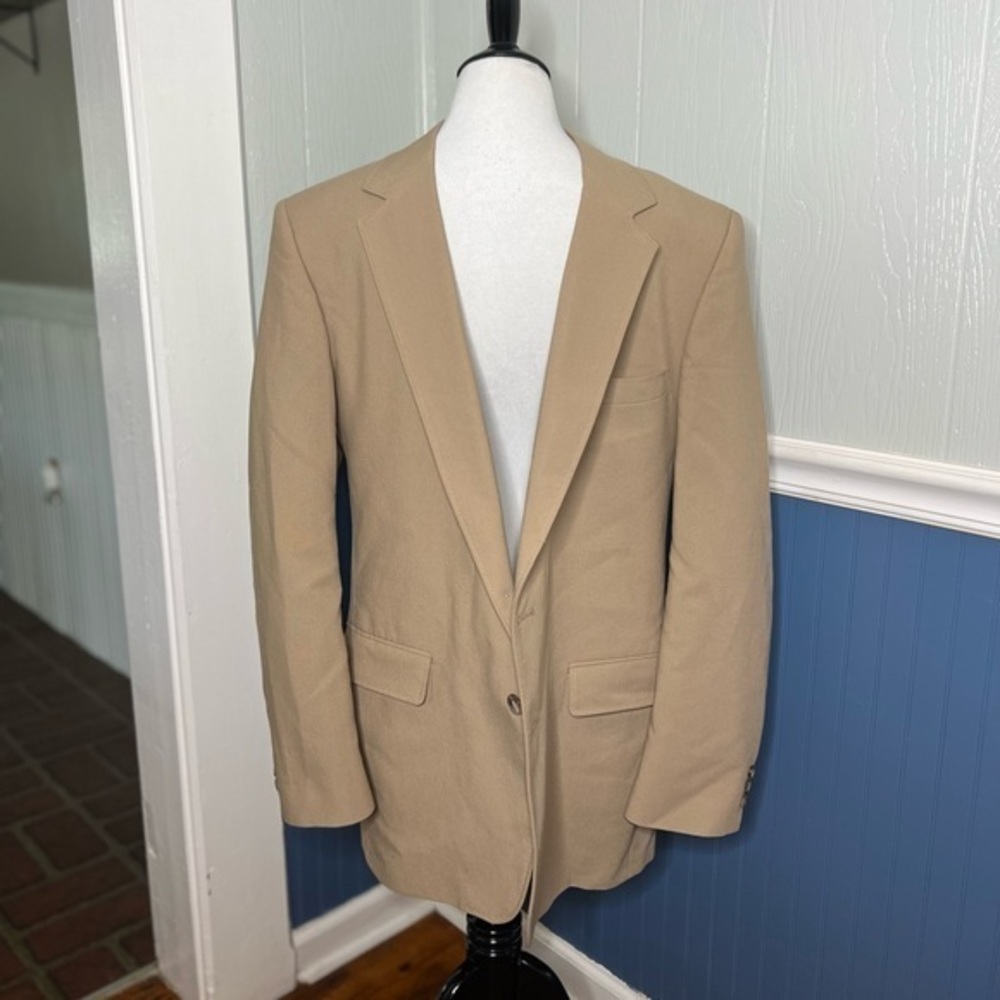 Austin Manor vintage tan collared long sleeve sport jacket